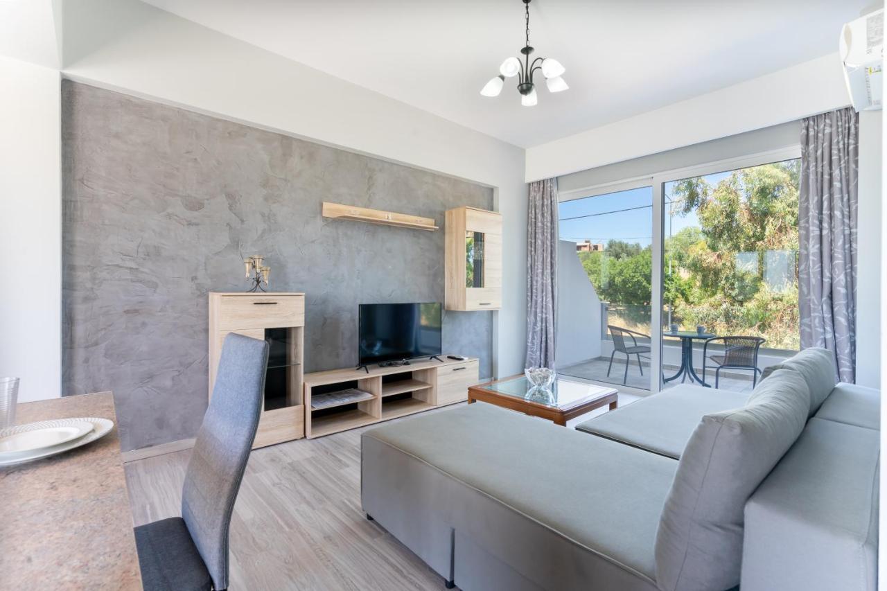 קאליתיאס Aristos Garden Apartments מראה חיצוני תמונה