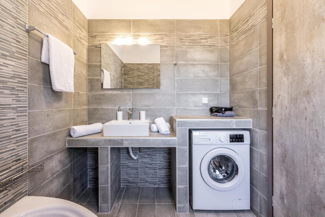 קאליתיאס Aristos Garden Apartments מראה חיצוני תמונה