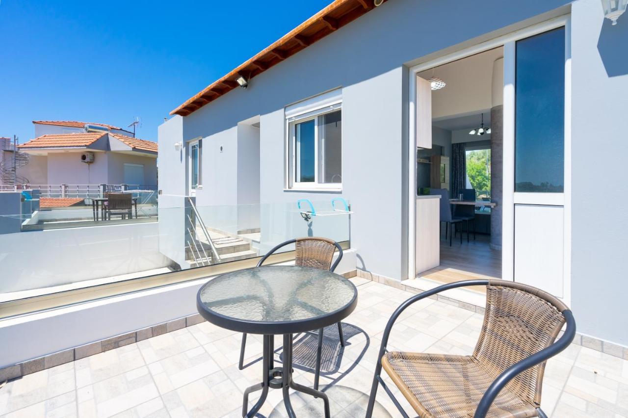 קאליתיאס Aristos Garden Apartments מראה חיצוני תמונה