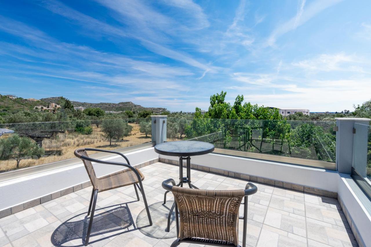 קאליתיאס Aristos Garden Apartments מראה חיצוני תמונה