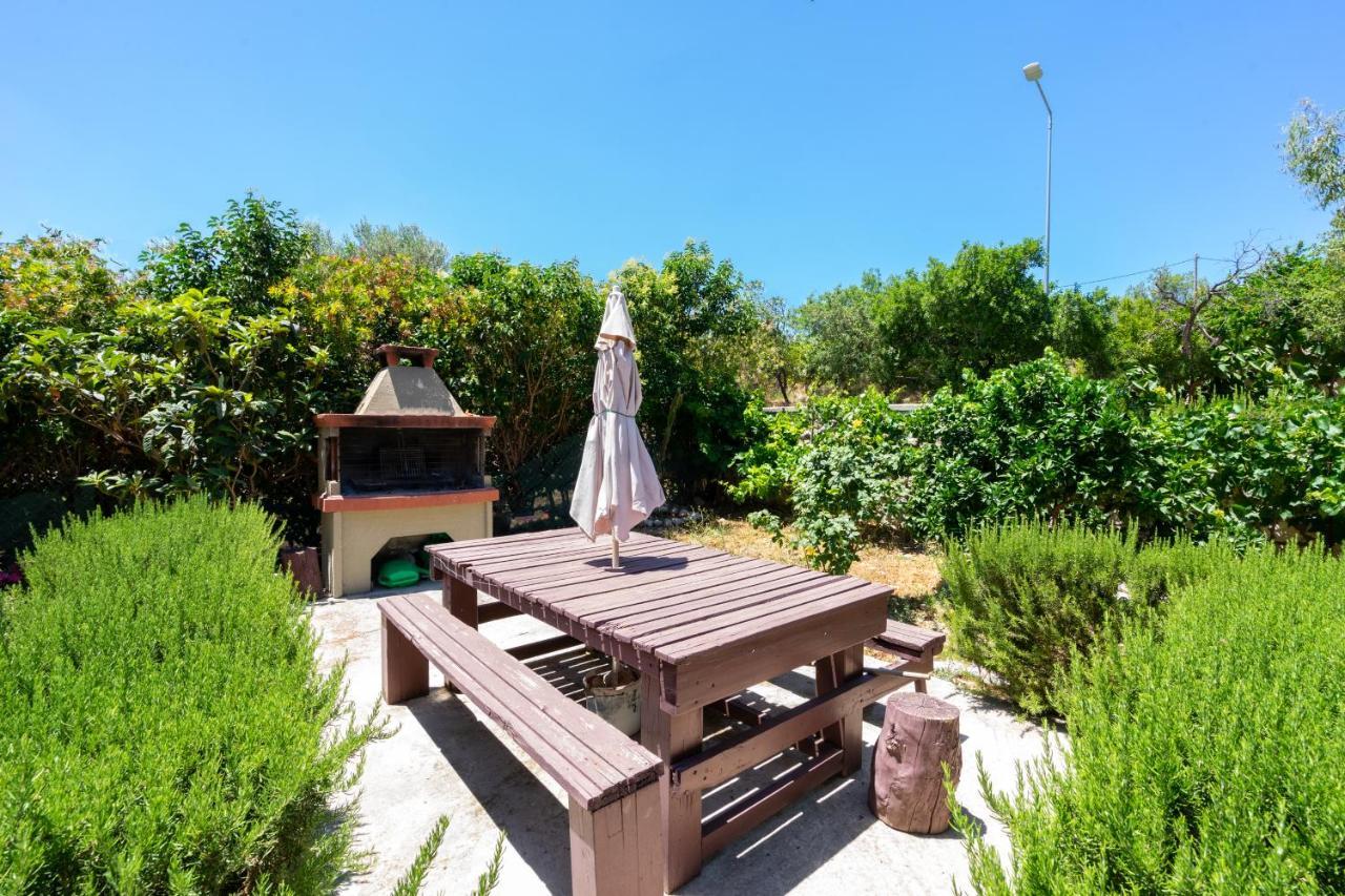 קאליתיאס Aristos Garden Apartments מראה חיצוני תמונה