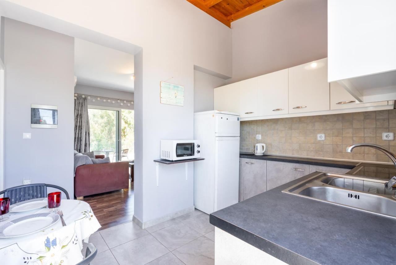 קאליתיאס Aristos Garden Apartments מראה חיצוני תמונה