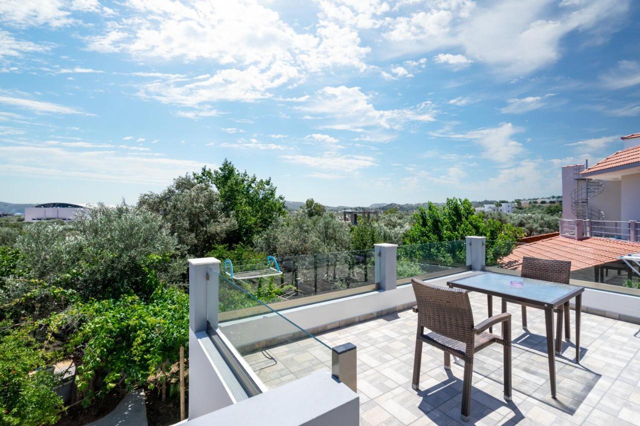 קאליתיאס Aristos Garden Apartments מראה חיצוני תמונה