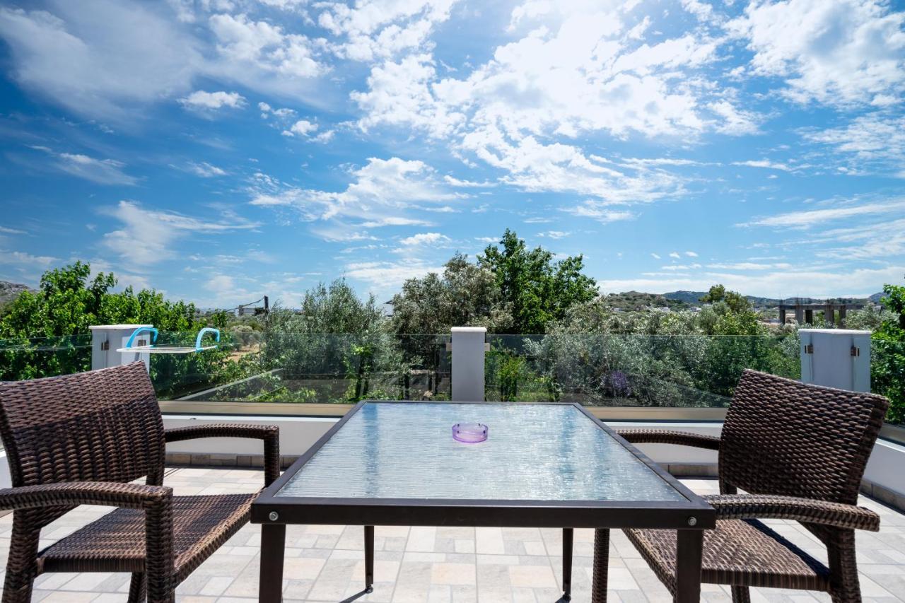 קאליתיאס Aristos Garden Apartments מראה חיצוני תמונה