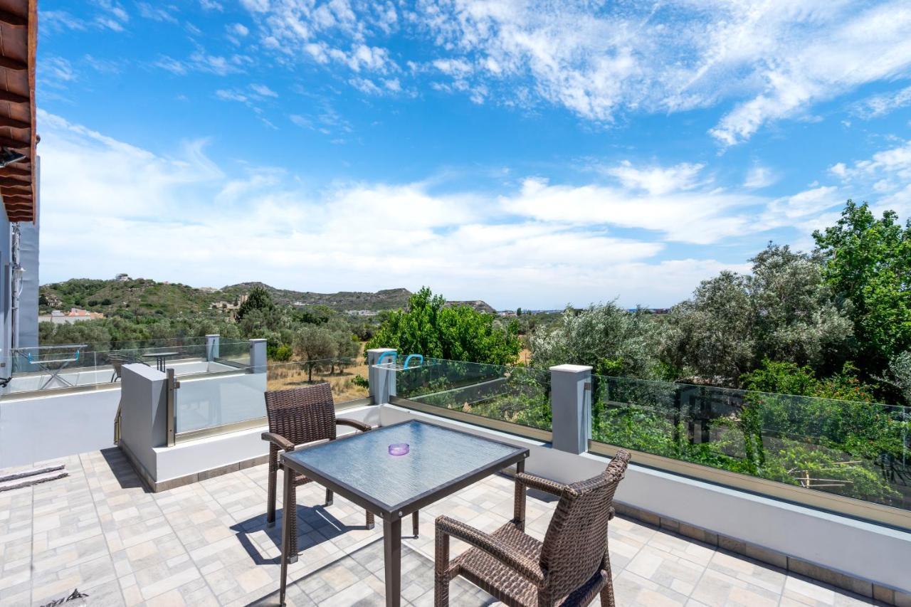 קאליתיאס Aristos Garden Apartments מראה חיצוני תמונה
